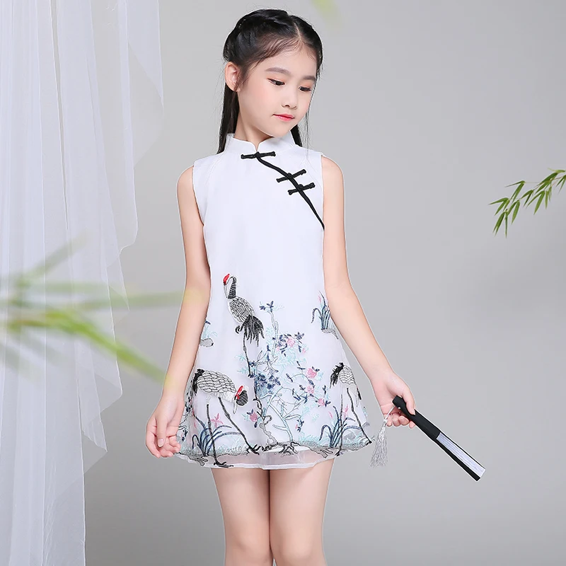 

2018 winter chic embroidery flower crane chinese formal silk cheongsam sleveless mini dresses girl chiffon voil short qipao