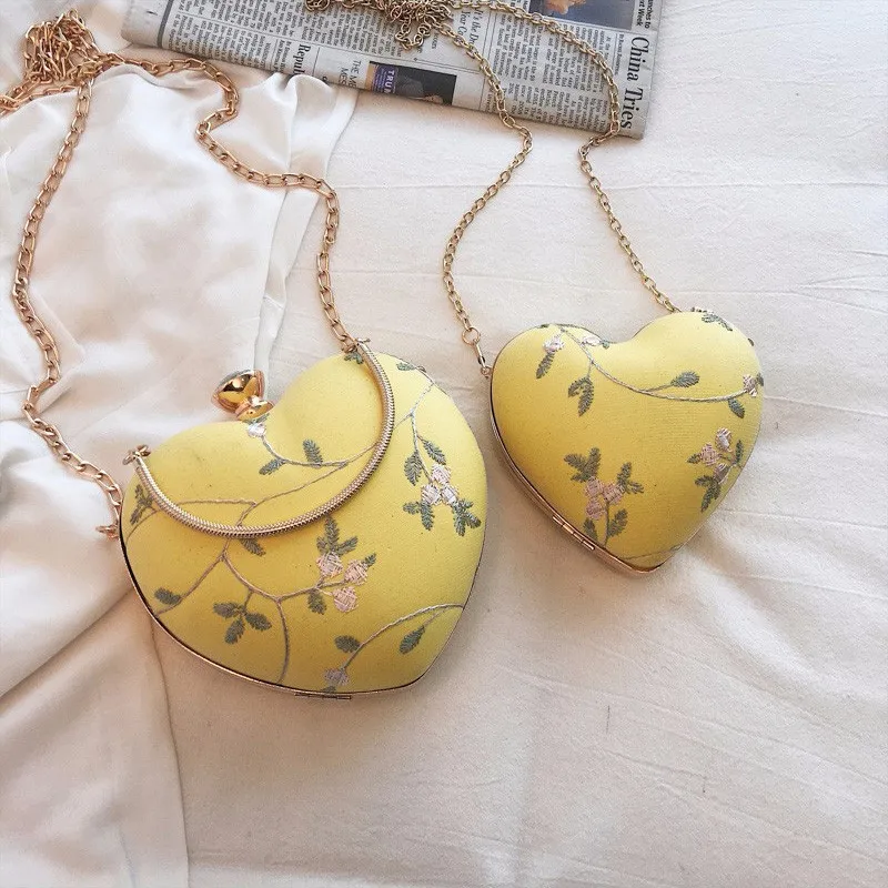 

Heart Shaped Women Evening Bags Embroidered Lace Shoulder Purse Day Clutches Handbag Ladies Tote Party Wedding Bridesmaid Bags
