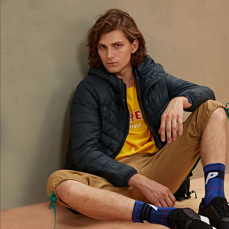

Lightweight comfortable brand name Winter men's down jacket hooded light large lapel multi-pocket men's winter jackets Coat
