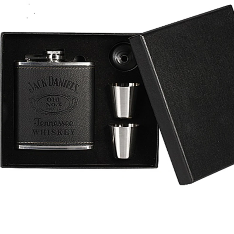 

YONGLE 7oz Luxury Stainless Steel Leather Hip Flask Personalized Whiskey Jagermeister Flask Drink Mug with a Box
