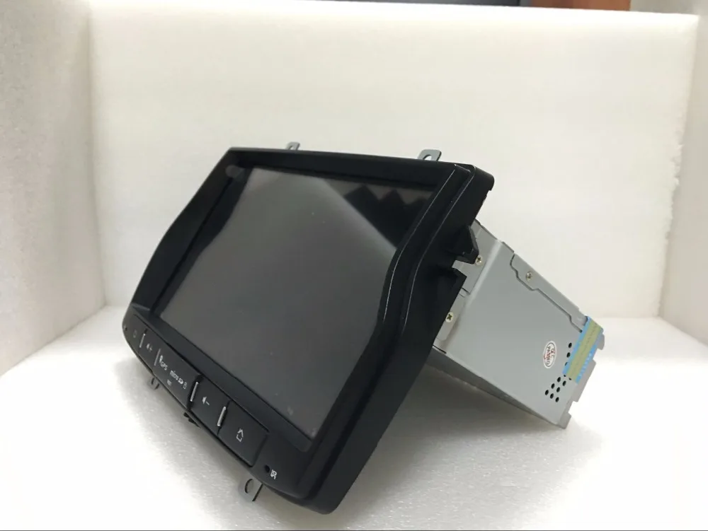 Cheap 2018 4G LTE 8inch Android 8.0! Radio Car DVD For LADA Vesta Russian language Navitel map Android OS with Video Output Ability 4