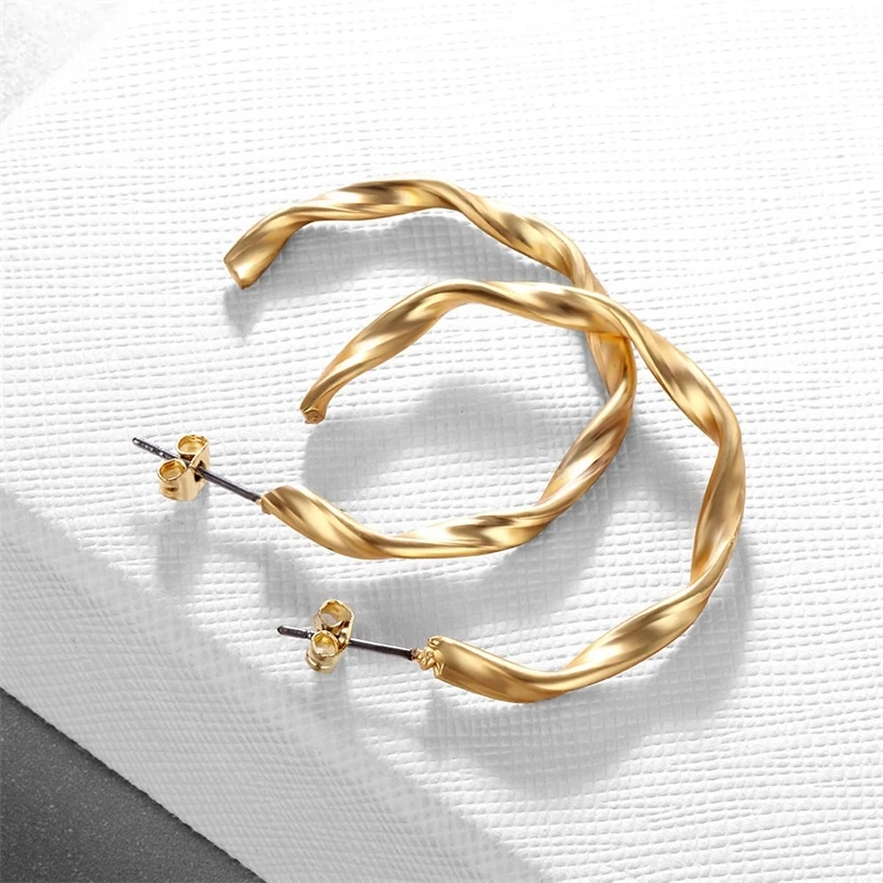 

Creative Geometric Twisted Earrings for Women Simple Fashion Gold Silver Color Retro Personality Matt Big Hoop Earrings Jewelry