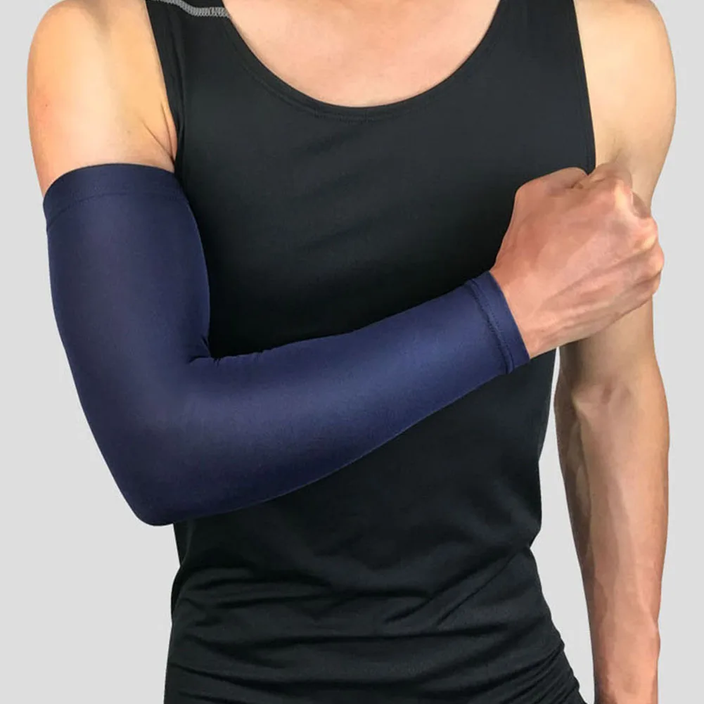 dark blue Дышащая быстросохнущая Защита от ультрафиолетовых лучей беговые рукава Руки Баскетбольные налокотники фитнес рукавицы спортивные велосипедные наручная повязка грелки - Цвет: dark blue