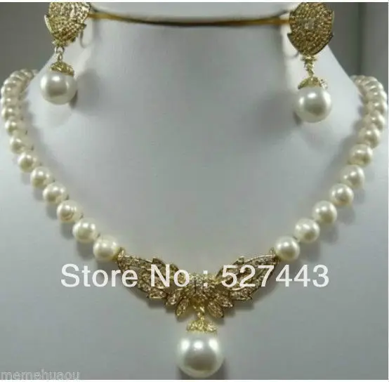 

Wholesale 8-9mm White Akoya Pearl necklace & earring Set (A0423)