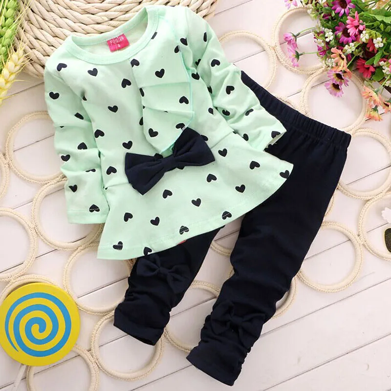 

2PCS Kids Set T shirt + Pants candy color New Baby Sets Heart shaped Print Bow Cute baby suit Ruffle decoration cute fashion 40