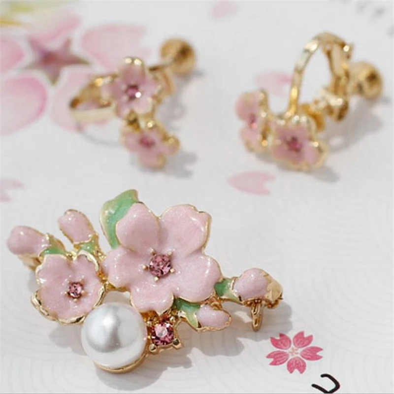 

DoreenBeads New Fashion delicate enamel Sakura Badges brooch peach blossom flower pins brooches Woman Clothing Bag 1PC