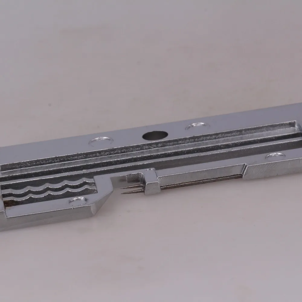 Детали пластины иглы для Pfaff Hobbylock 774 номер 3340348|Швейные машины| |