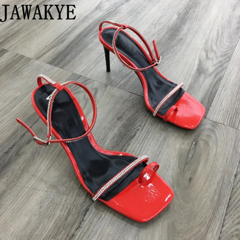 

New design red black silver sandals women patent leather bling bling crystal high heels rhinestone flipflops summer shoes women