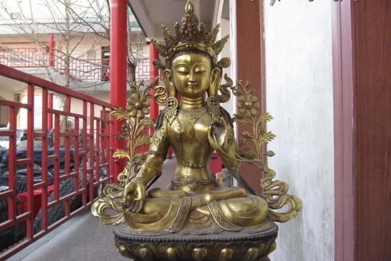 2" Тибетский буддизм Классическая Бронзовая позолота Белая Тара Kwan-Yin padma статуя Будды