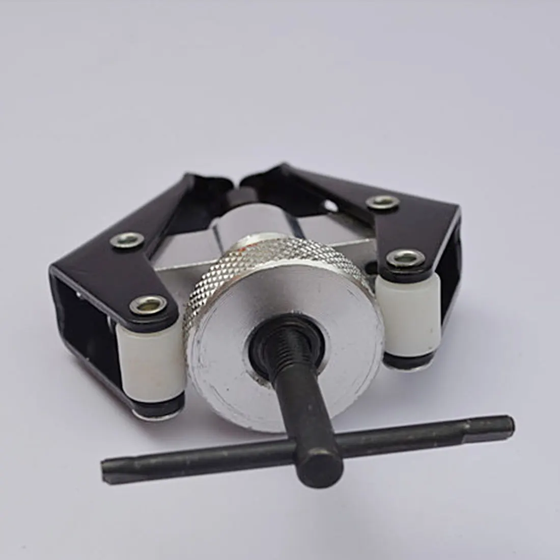

1Pcs Black 6-28mm Auto Car Wiper Arm Battery Terminal Bearing Remover Puller Tool