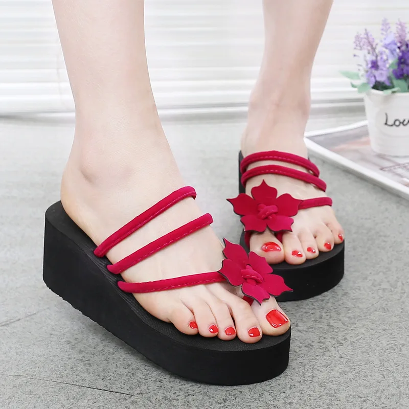 

POADISFOO 2019 Summer New high-heeled Platform Ladies Slippers Flower flip-flops non-slip Beach Sandals Factory WNH-17-829