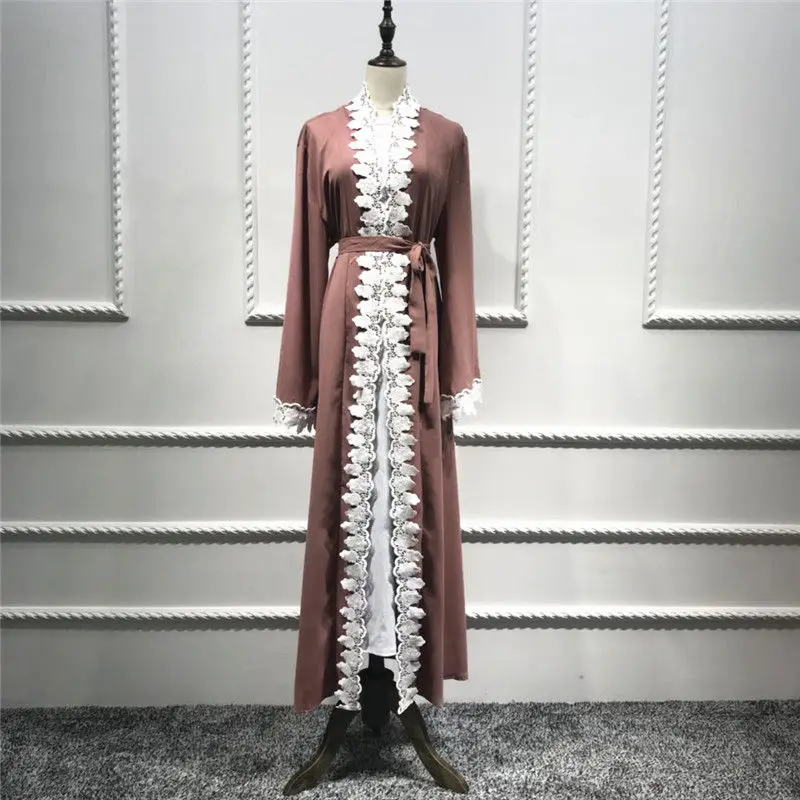 Розовое открытое кимоно Abaya в Дубае платье с поясом и вышивкой большие размеры