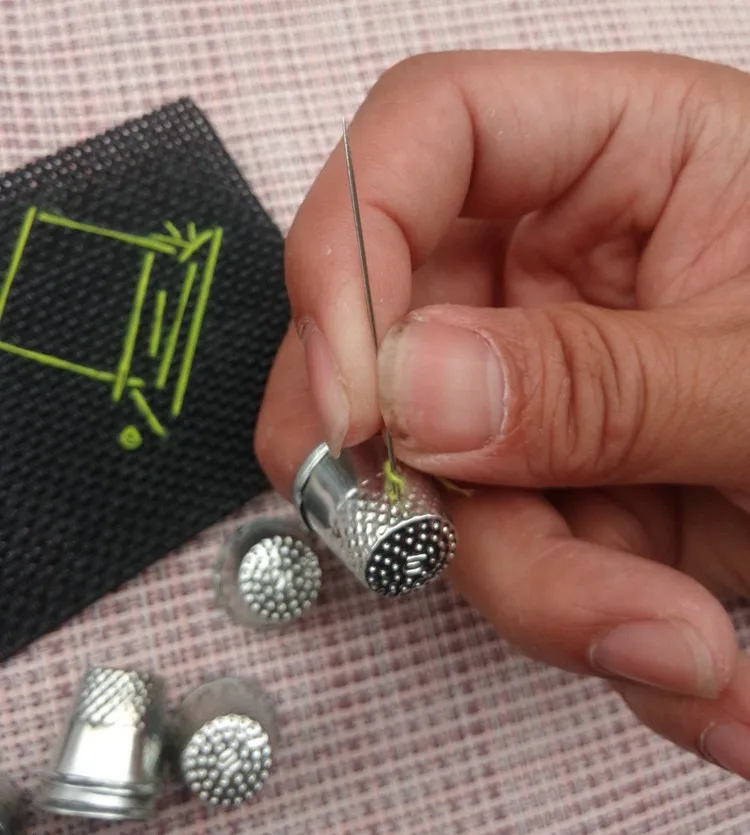 2 шт. металлические швейные наперстни для пальцев, протектор для пальцев, наперсток, брошь со щитом, игла, наперсток, ручная работа, сделай сам, инструменты для шитья