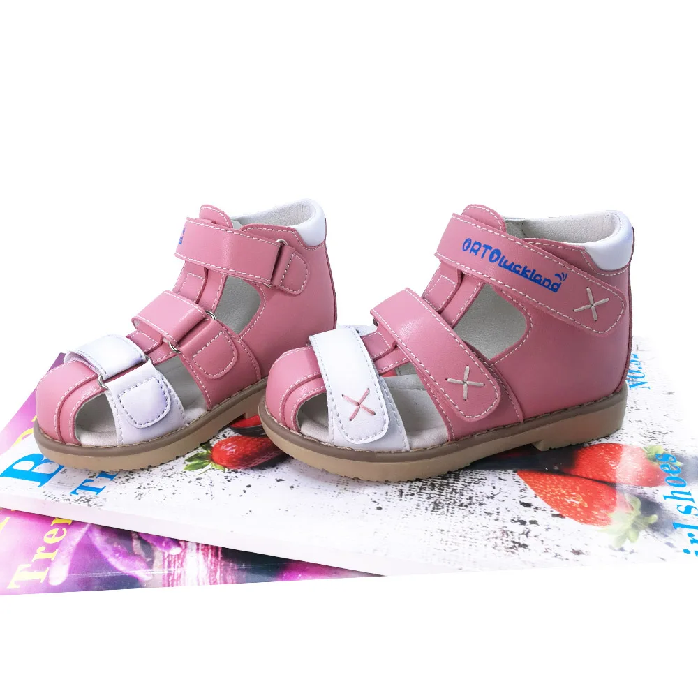 Ortoluckland/ортопедическая обувь для маленьких девочек; сандалии на плоской подошве для детей; розовые сандалии с закрытым носком; детская однотонная ортопедическая обувь