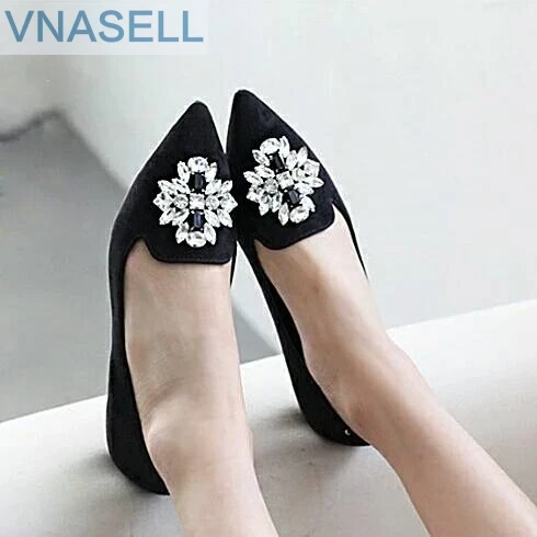 

2019 new Korean version of the flat with a single pointed diamond buckle flat comfortable large size women's shoes