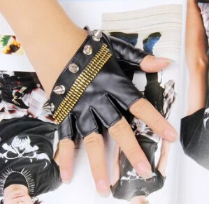 Белые металлические кожаные перчатки в стиле панк с шипами, женские Готические перчатки из искусственной кожи с шипами L064 - Цвет: black