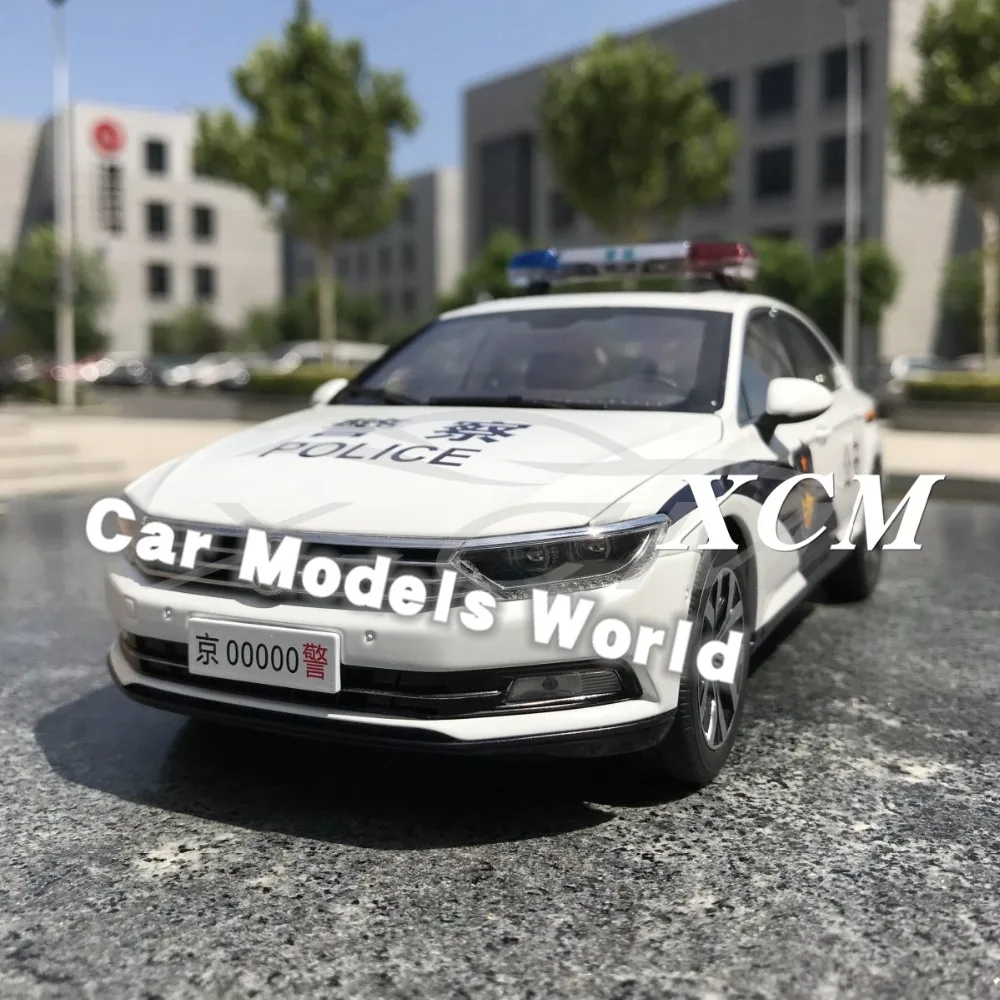 

Diecast Car Model for Next Generation All New Magotan B8 Police 1:18 + SMALL GIFT!!!!!!!!!!
