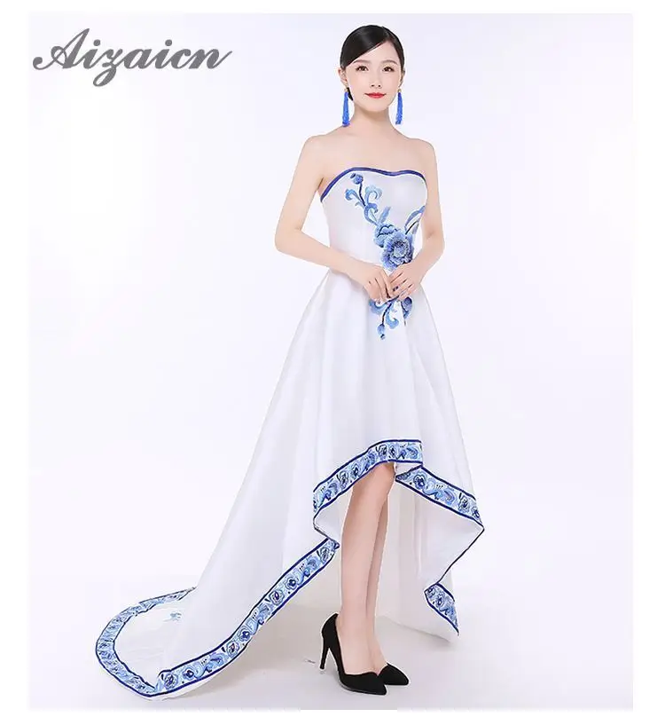 Blanc фарфор Cheongsam Роскошные Длинные вечерние платья мода показывает шлейфом Традиционный китайский Свадебные Китай 15 стиль