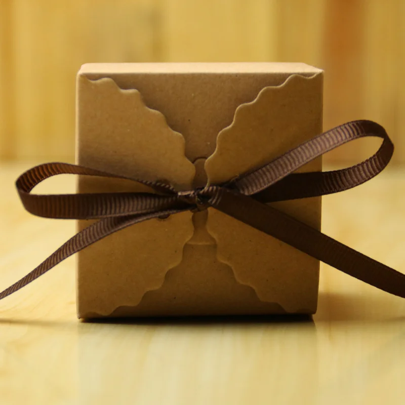 6,5*6,5*4,5 см Ретро Мини крафт-бумажная коробка DIY свадебный подарок коробки коробочка для конфет на вечеринку маленький одиночный торт упаковка с лентой
