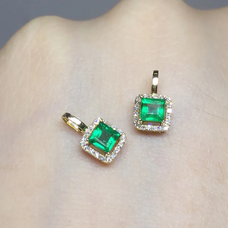natural emerald pendant 18k gold pendant