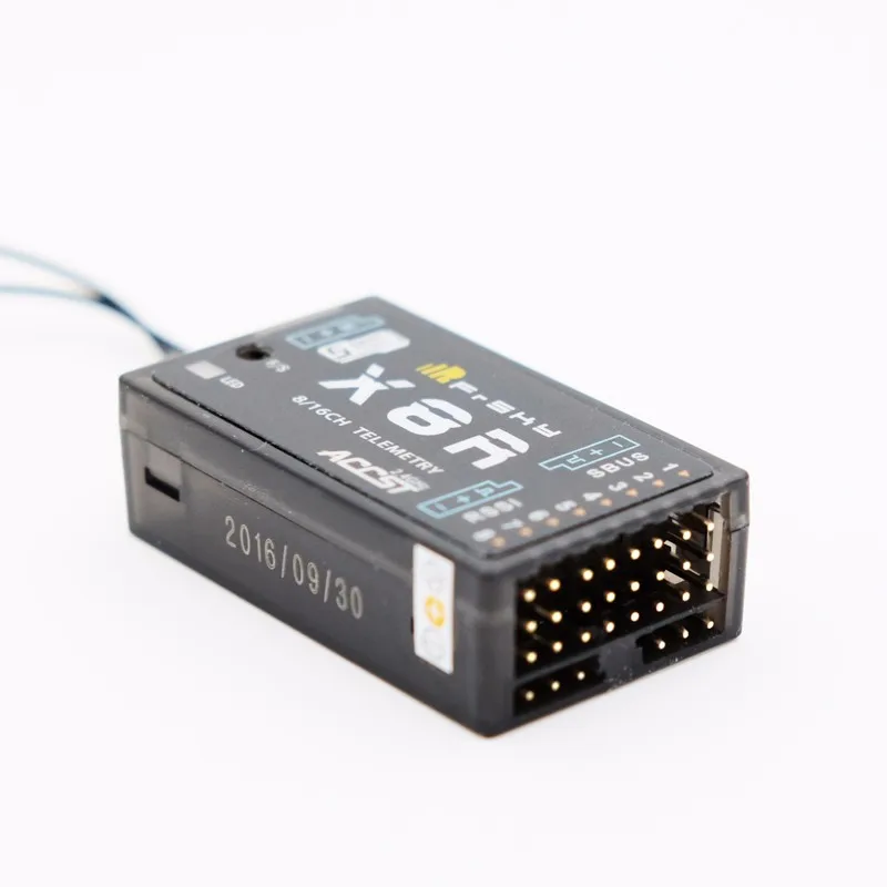 FrSky ACCST X8R  (3)