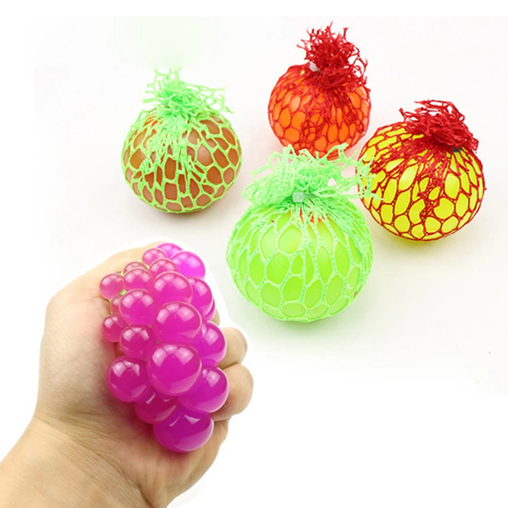 

Children's Creative New Exotic Toy 6cm Hand Squeeze Squeeze Vent Grape Ball April Fool's Day Whole Person Toy Small Gift 2929