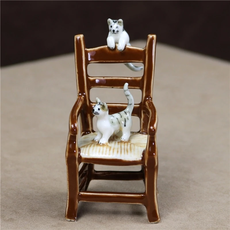 

Unique Porcelain Kitty Couple Miniature Handmade Ceramics Chair Model Pet Cat Figurine Ornament Gift Craft Decor Accessories