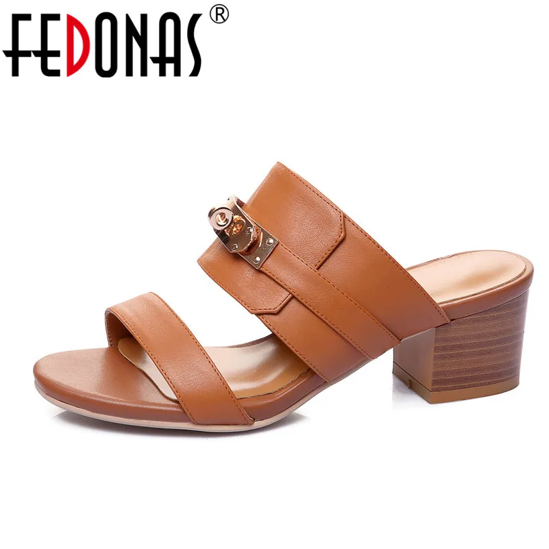 

FEDONAS Brand 2018 Fashion Women Genuine Leather Sandals Metal Decoration Summer Shoes Woman Comfort Casual Ladies Shoes Slipper