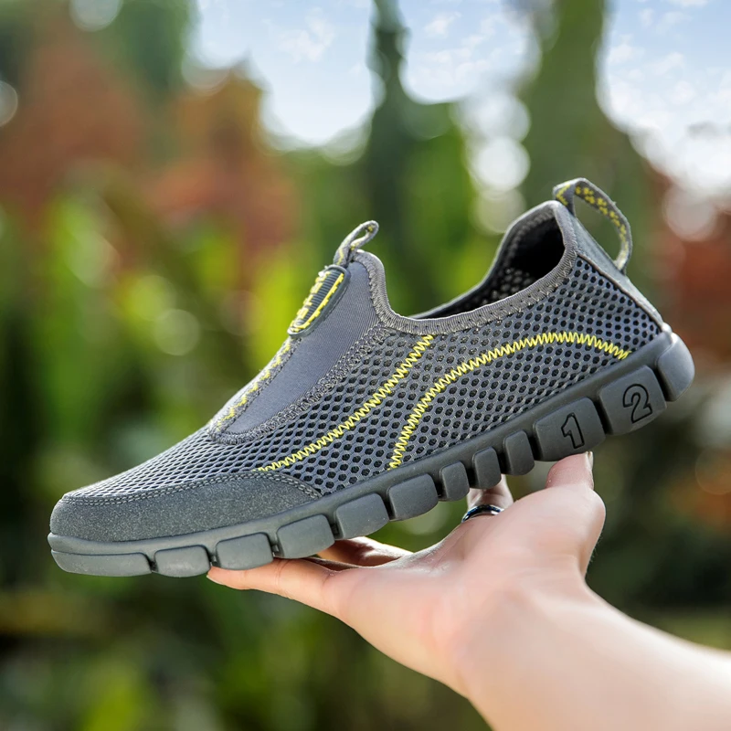 

New Fashion summer shoes men casual air mesh shoes Loafers large sizes 40-46 light weight breathable slip-on outdoor water shoes