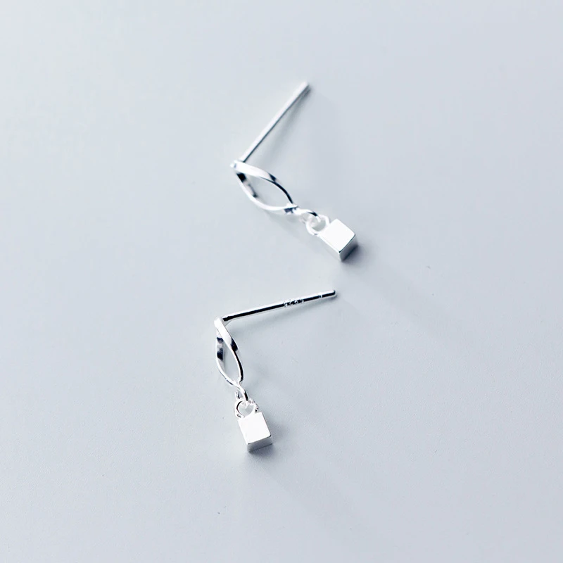 

Trusta 100% 925 Sterling Silver Stud Earring Women Fashion Jewelry Tiny Hollow Wave Square s Gift For Girls Kids Lady DA29