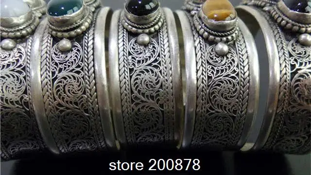 BB-414, тибетские ювелирные изделия, белый металл, медь, инкрустация природным камнем, браслет, сердолик, лунный камень, Лапис, аметистин, открытые манжеты