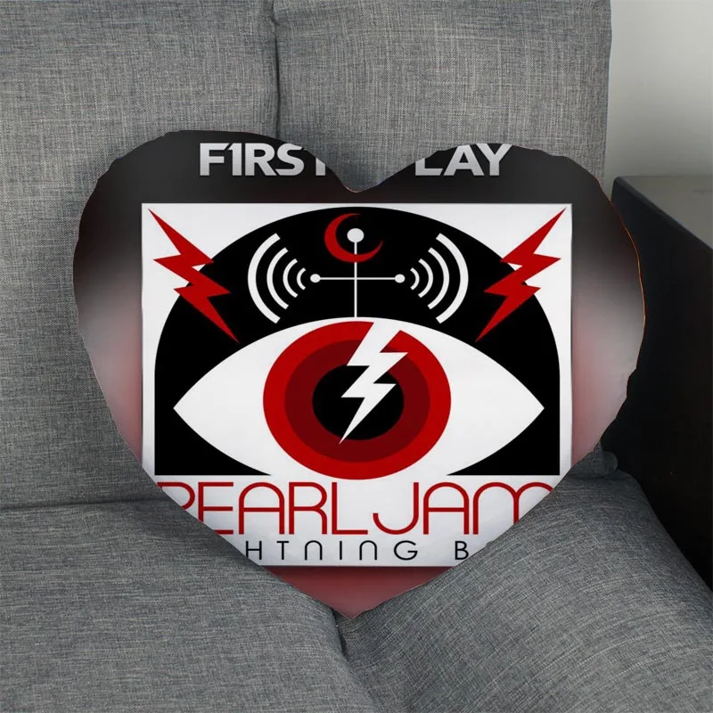 

2018 New arrival Custom zipper Pillowcase Cover pearl jam Heart Shape Pillow Cover Size 41x36cm,47x42cm