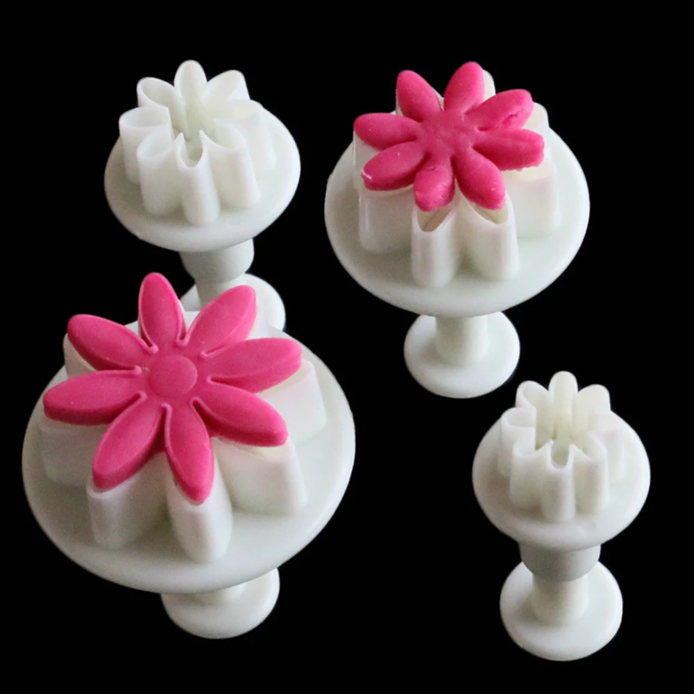 

4PCS/Lot Small Daisy Shape For Cookie Cutter Food Grade Plastic Fondant Bakeware Cake Decorating Tool Rice Sanwich Molds