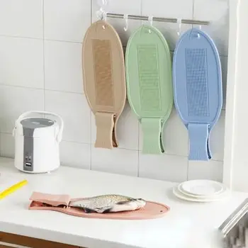 

Cutting Boards Anti Skid Fish Fixing Cutting Board Kitchen Creative Fish Design Non-slip Plastic Chopping Block Fix Plate With