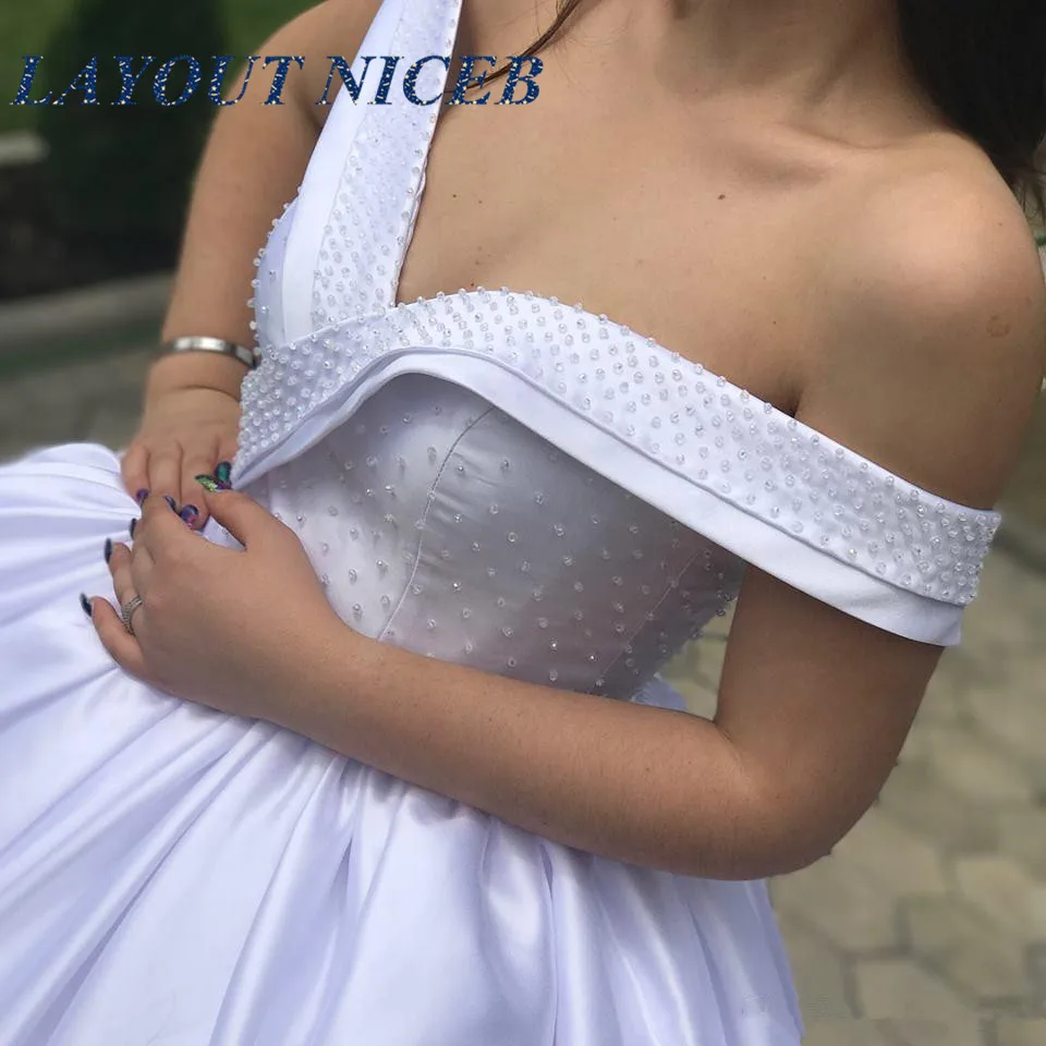 

Off Shoulder Beading Ball Gown Satin Wedding Dress 2020 Pleated Lace Up Back Garden Bridal Gowns Formal Long vestido de noiva