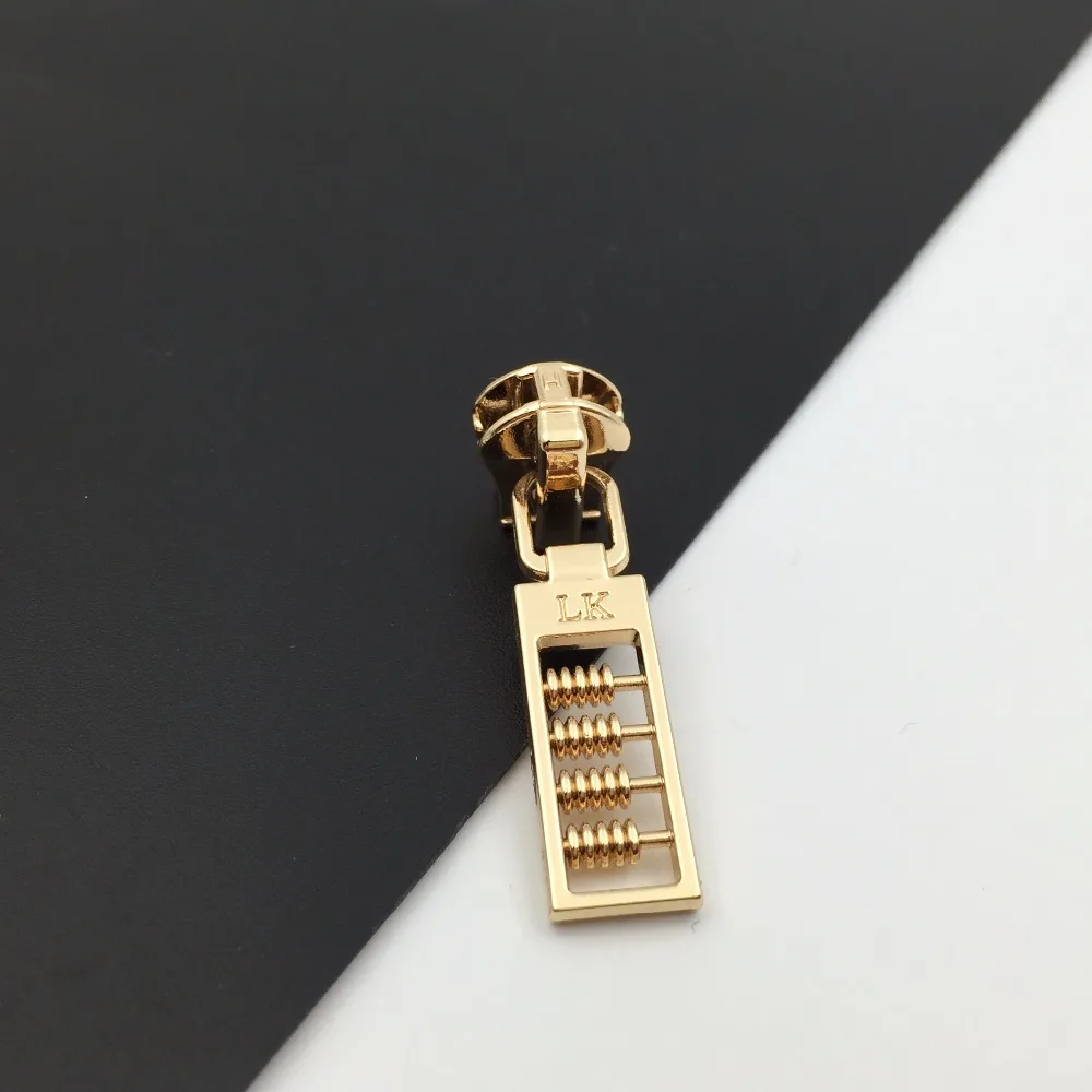 O1CN01rJvJbb1QvRf5Le42F_!!1036672038