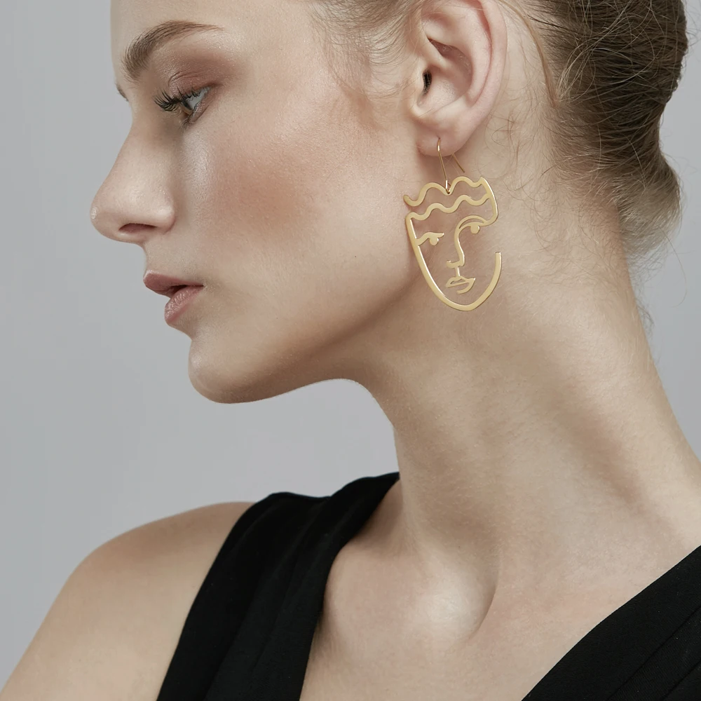Enfashion Classic Face Earrings Gold color Silhouette Dangle Earings
