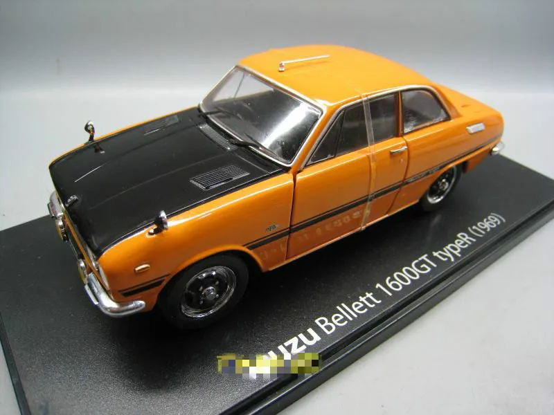 

IXO 1/24 Scale Car Model Toys ISUZU BELLETT 1600GT Diecast Metal Car Model Toy For Collection,Gift,Kids