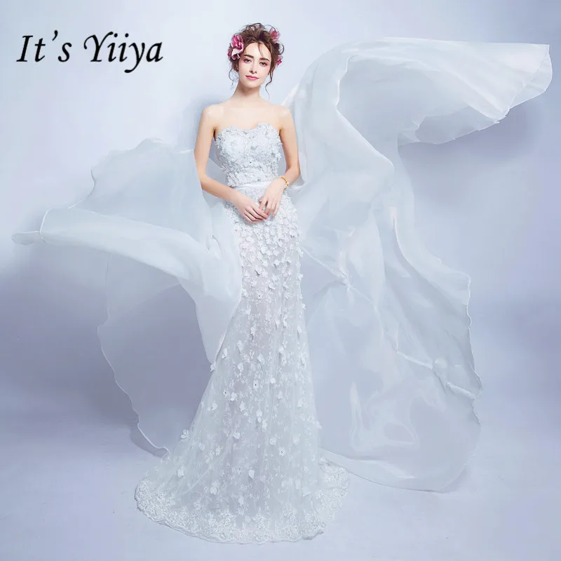 

It's YiiYa Evening Dress Appliques Pearls White Wedding Formal Train Prom Dresses Strapless A Line Lace Flowers Party Gowns E191