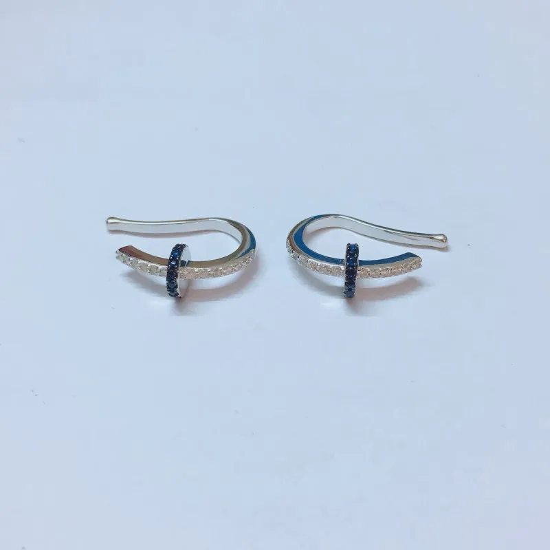 

[MeiBaPJ]Real S925 Sterling Silver Mini Rainbow Clip Earrings Fashion Personality Temperament All-match for Women