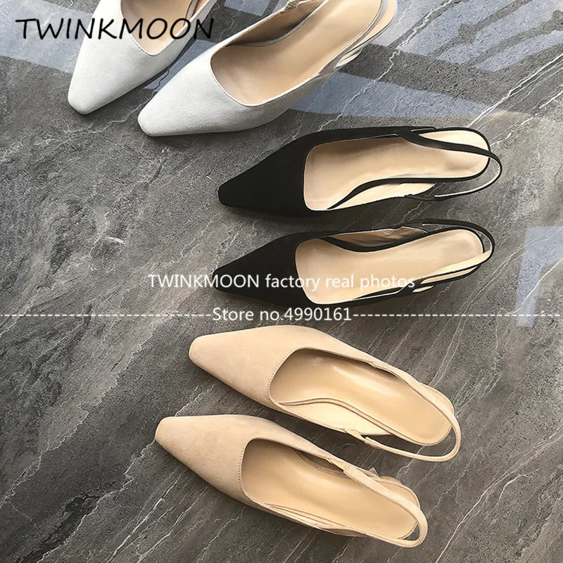 suede pumps11