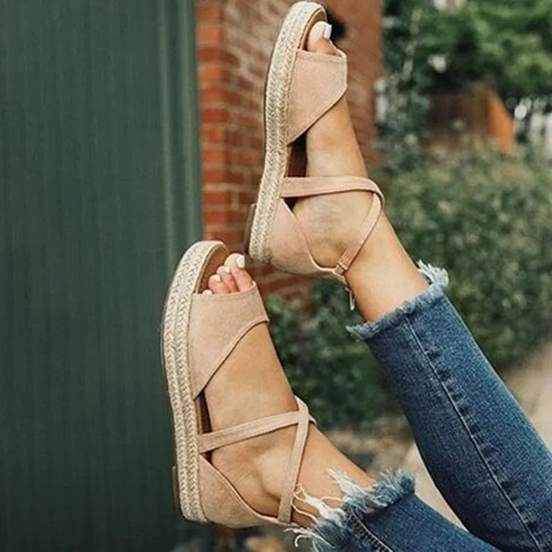 

Adisputent Women Summer Beach Flat Shoes Women Summer Fashion Peep Toe Buckle Design Roman Sandals Ladies Shoes Sandals