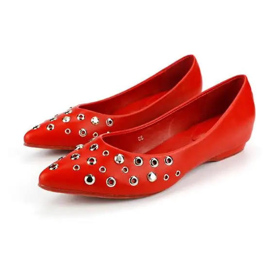 

Luxury Red Black Genuine Leather Women Casual Shoes Pointed Toe Slip On Footwear Low Rubber Heel Studded Rivets Cool Nude Shoes