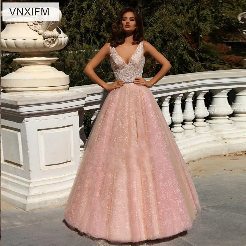 VNXIFM Sexy Deep V Neck 2019 Vintage Beach Bohemian Wedding Dresses Lace Backless Pleats Wedding Dresses Bridal Wedding Gowns VNXIFM Sexy Deep V Neck 2019 Vintage Beach Bohemian Wedding Dresses Lace Backless Pleats Wedding Dresses Bridal Wedding Gowns
