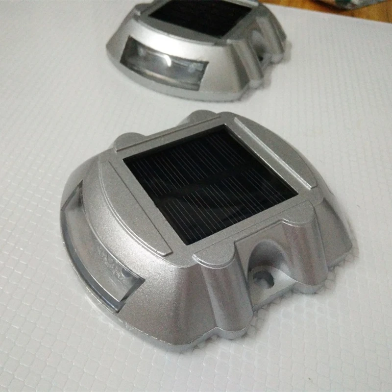 The-factory-supplies-highway-solar-reflective-solar-spike-LED-lamp-aluminum-spike-spike (1)
