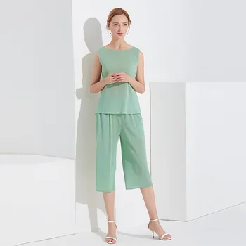 

Plus Size Pant Suits Summer Women 2019 New Round Neck Sleeveless Fresh Solid Color Vest Top + Elastic Waist Midi Wide Leg Pants