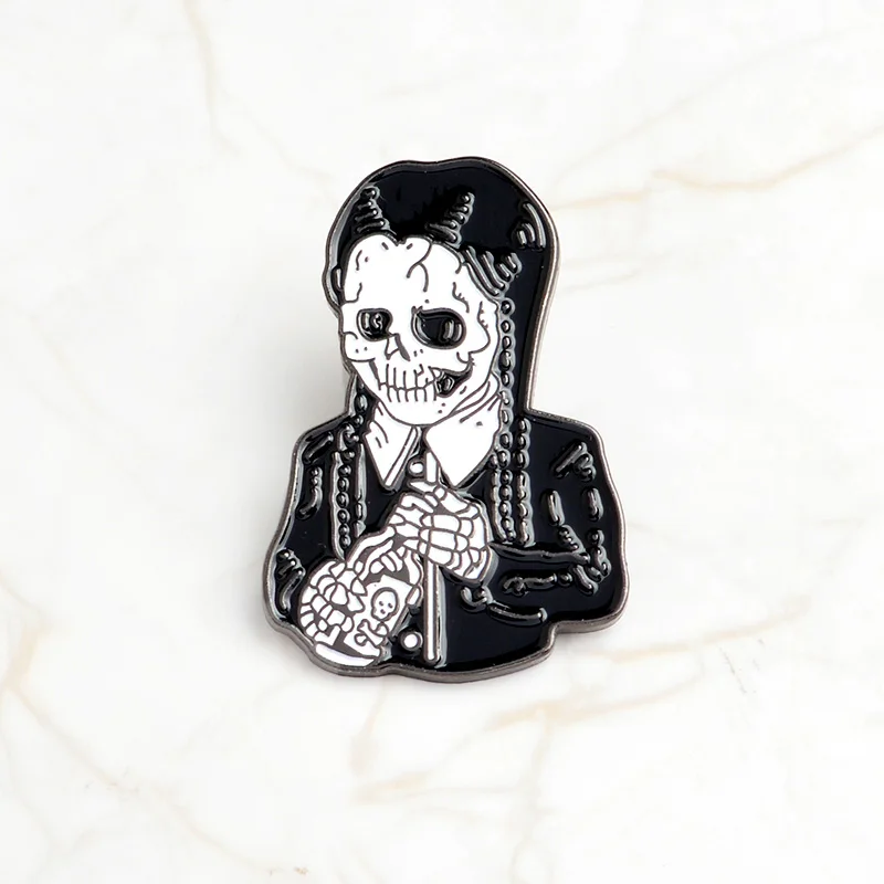 Halloween Party Accessories Gothic Magic Book Witch Skull Coffin Cat Hand Addams Family Brooch Button Enamel Lapel Pin Badge - Окраска металла: 8