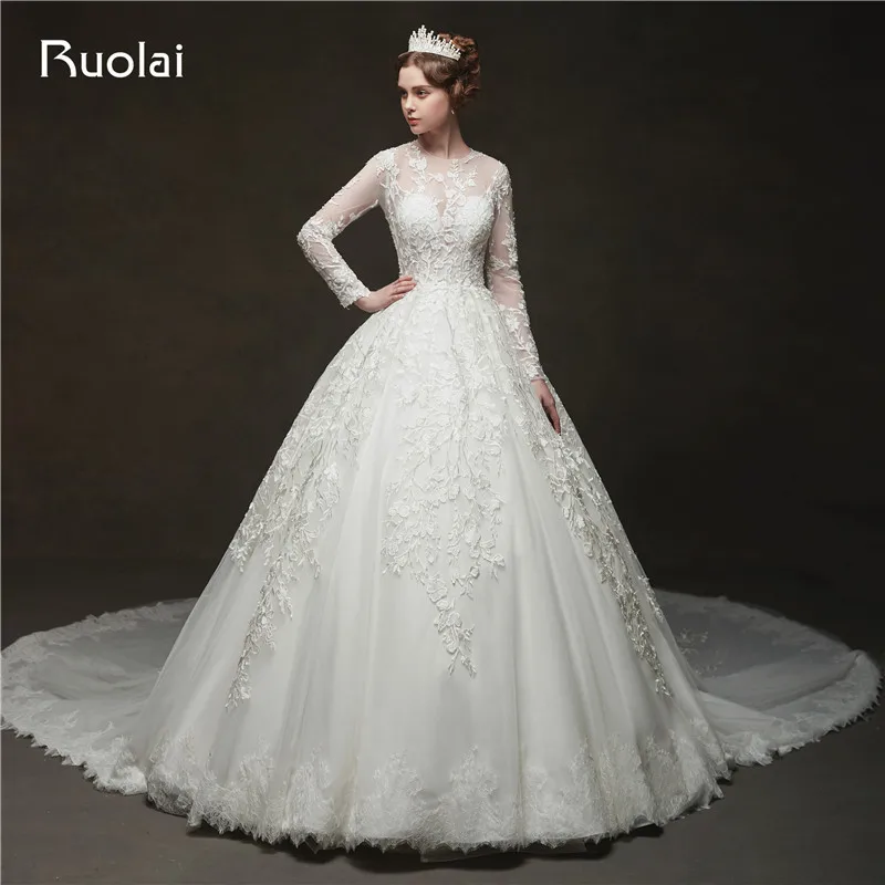 

Vintage Lace Wedding Dresses Long Sleeve Princess Ball Gown Wedding Gown Applique Beaded Bridal Gown Vestido de Noiva 2019 RW24