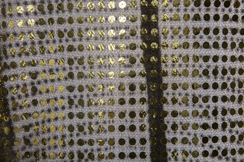 (12)