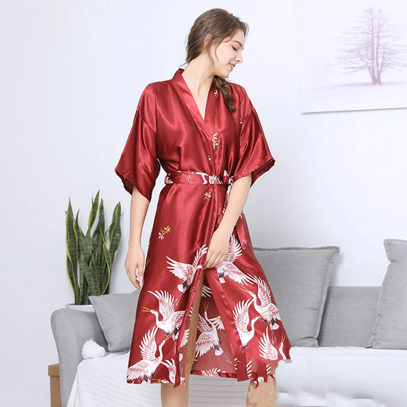 

Wedding Woman Robes Sexy Silk Stain Long Kimono Sleep Wear Summer New Bathrobes For Bride Female Lingerie Sleepwears Printed 3XL